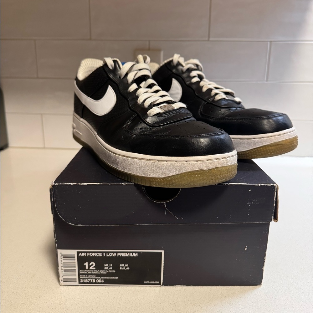 Size 12 - Nike Air Force 1 Premium Low Futura Mens Shoes (318775-004)